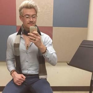 Meet your Posher, Caleb